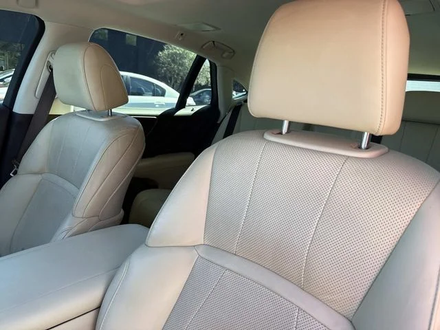 Used 2019  Lexus 500 Base image 25