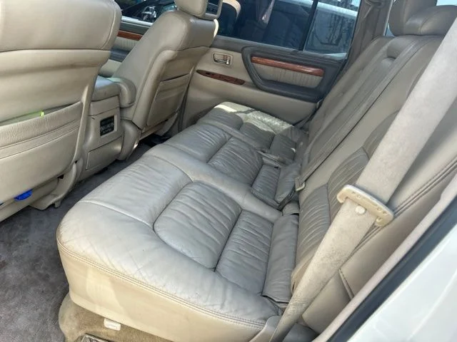 Used 2007 White Lexus 470 image 13