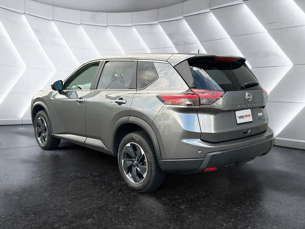 Used 2024 Gray Nissan SV image 6