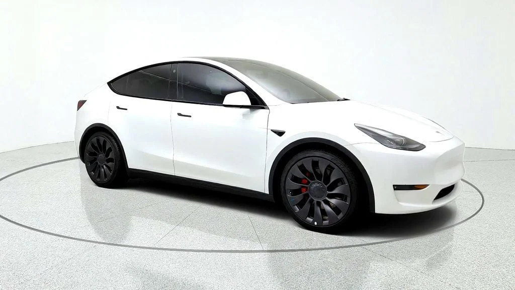 Used 2022 Pearl White Multi-Coat Tesla Performance AWD image 3