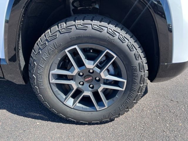 2026 GMC Terrain AT4 - Photo 9