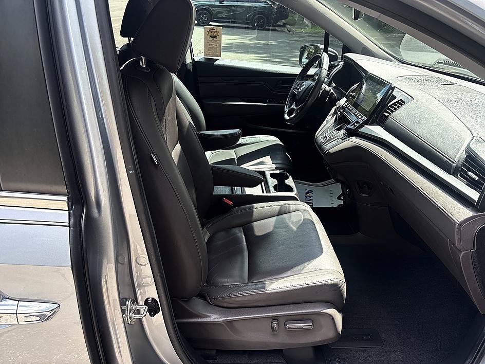 Used 2019 Lunar Silver Metallic Honda EX-L image 21