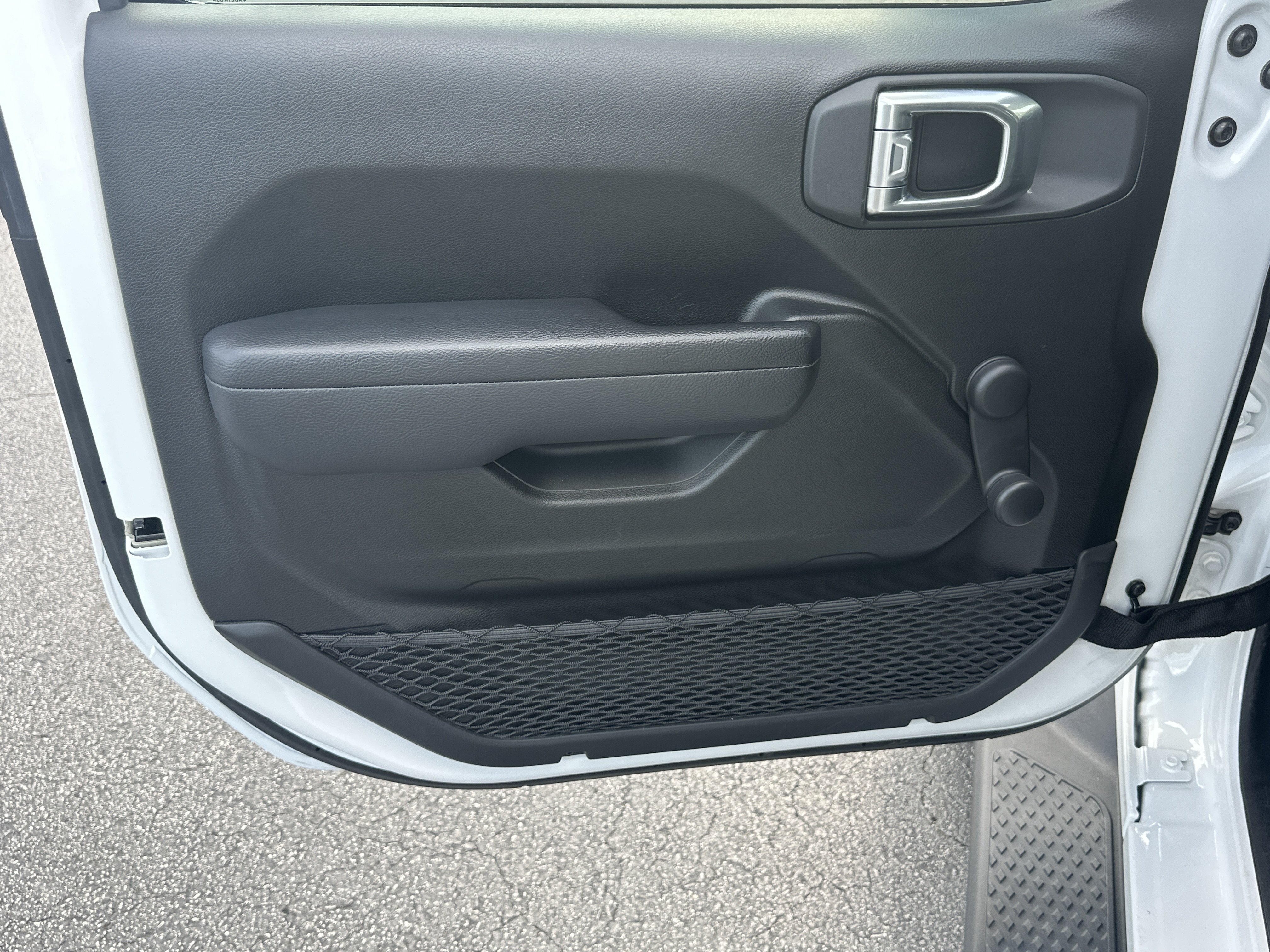 Used 2024 Bright White Clearcoat Jeep Sport image 11