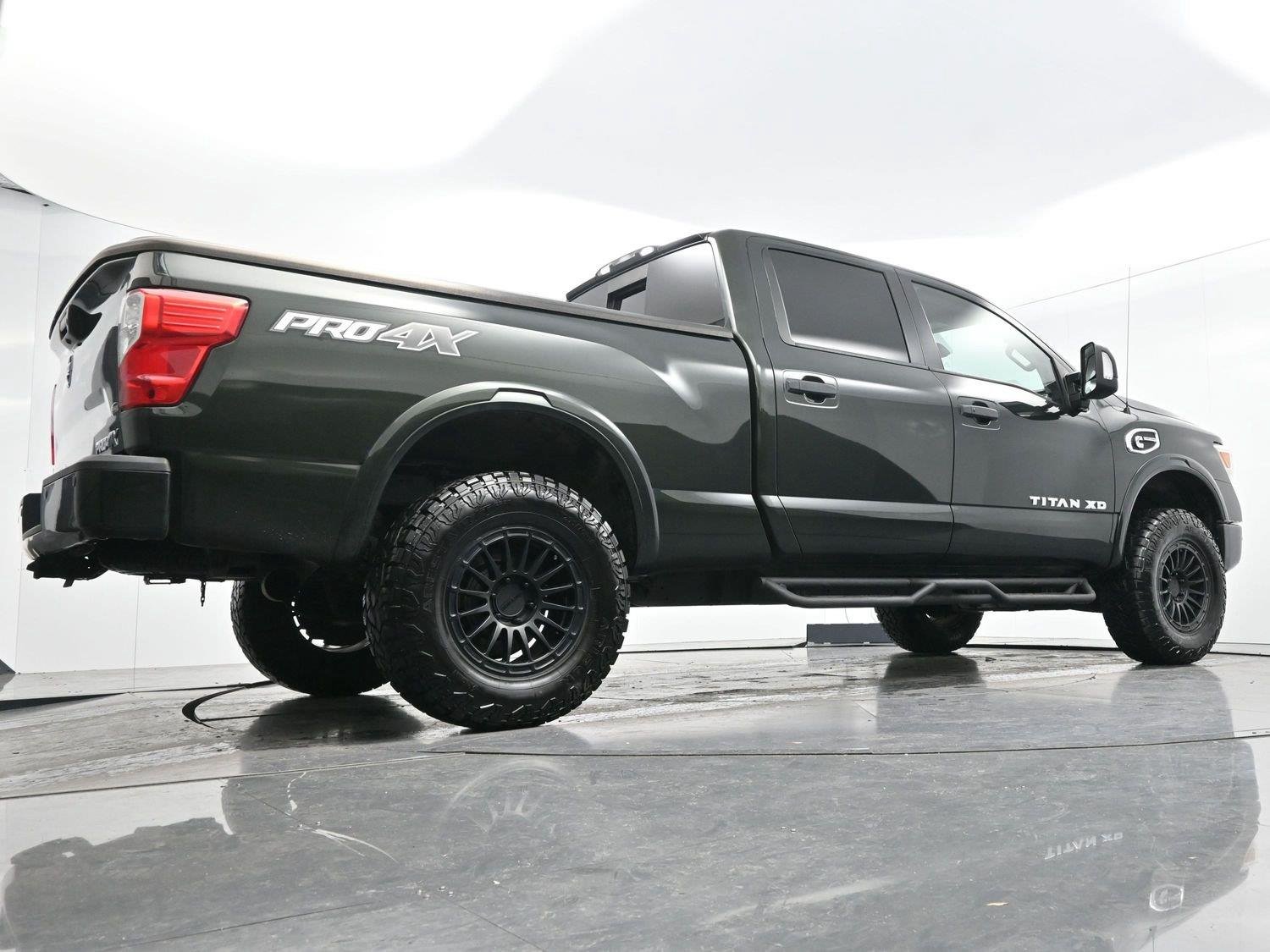 Used 2019 Midnight Pine Metallic Nissan PRO-4X image 51