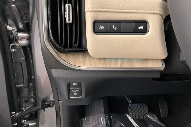 New 2026 Gun Metallic/Super Black Nissan Platinum Reserve image 33