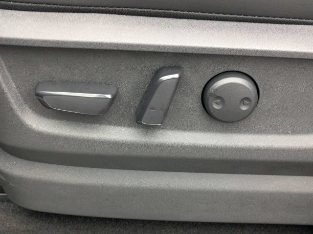 New 2026 BLACK OBSIDIAN INFINITI Luxe 2WD image 21