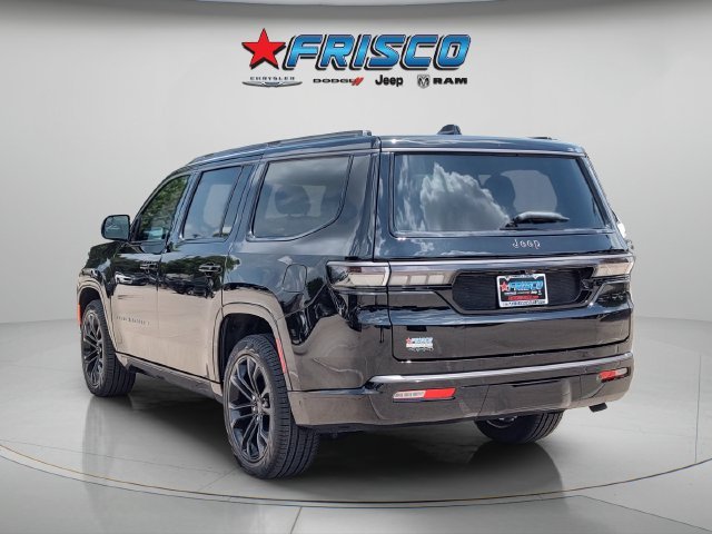 New 2026 High Gloss Black Exterior Paint Jeep Summit Reserve image 5