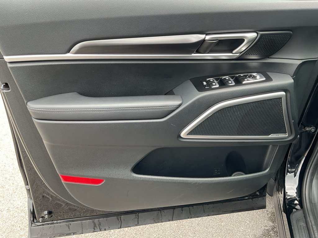 Certified Used 2024 Ebony Black Kia S image 23
