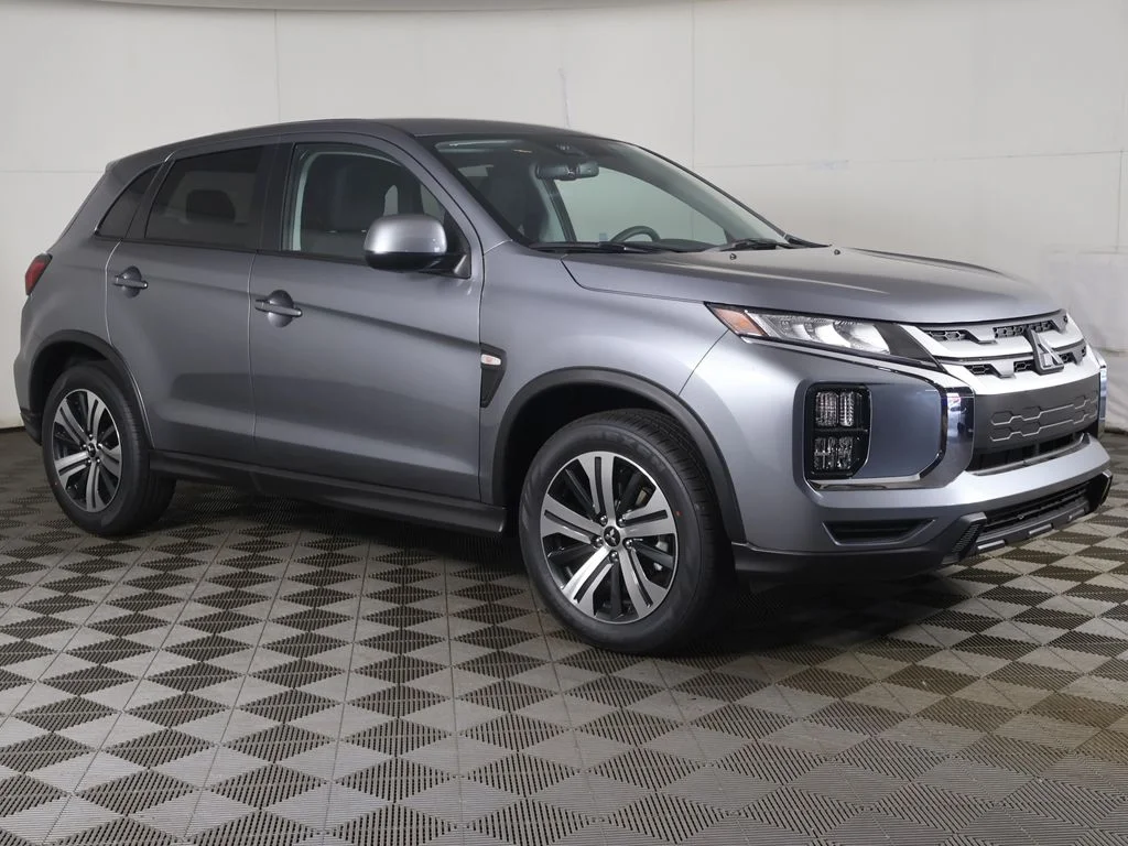 New 2026 Gray Mitsubishi 2.0 ES image 2