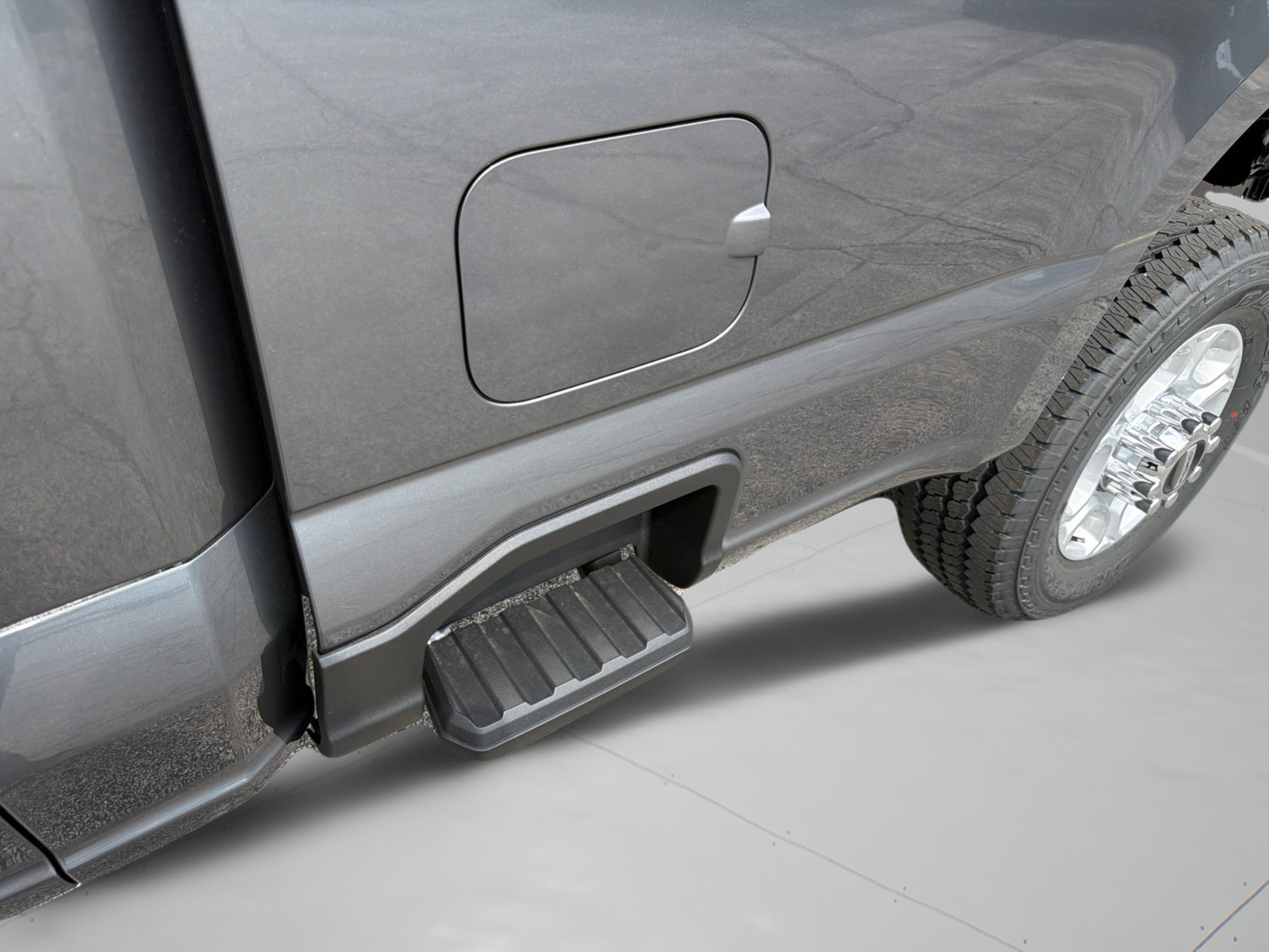 New 2026 Carbonized Gray Metallic Ford F-350® XLT image 11