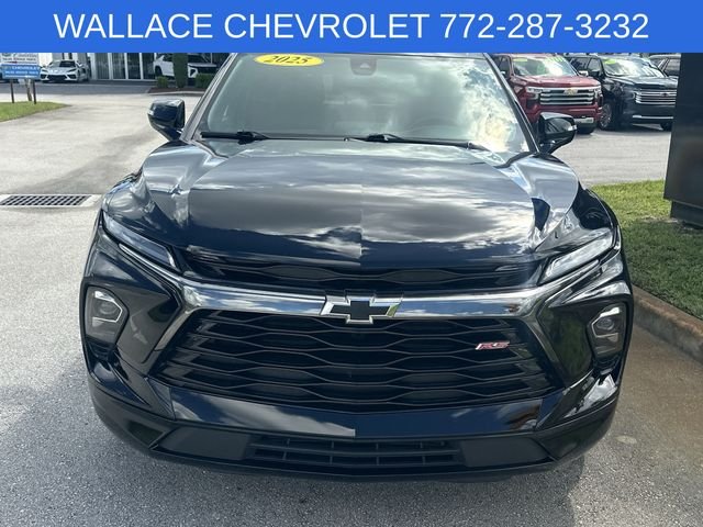 Used 2025 Black Chevrolet RS image 3