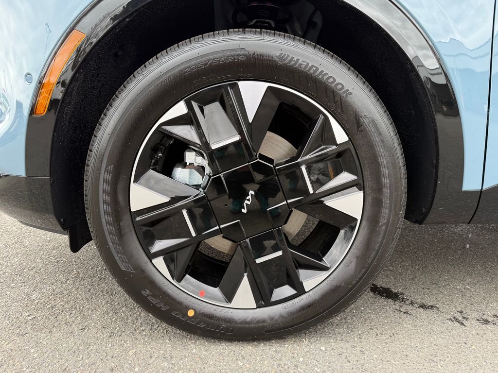 New 2026 Heritage Blue Kia SX Prestige image 12