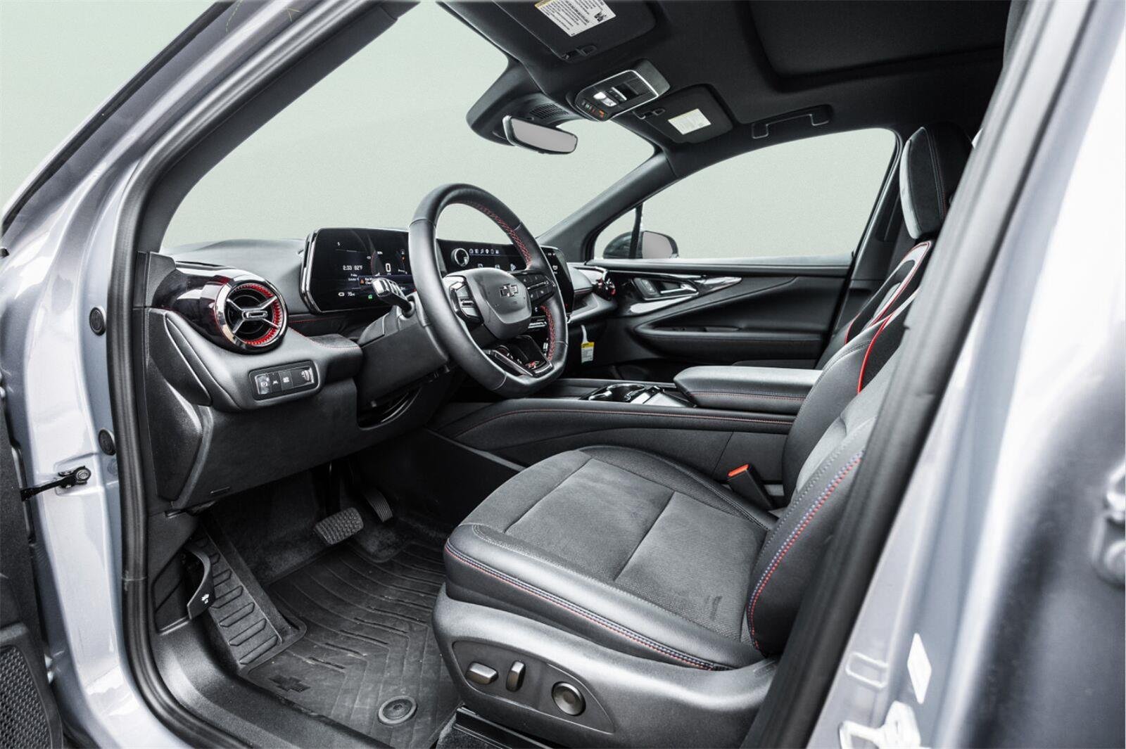2025 Chevrolet Blazer EV RS - Photo 11