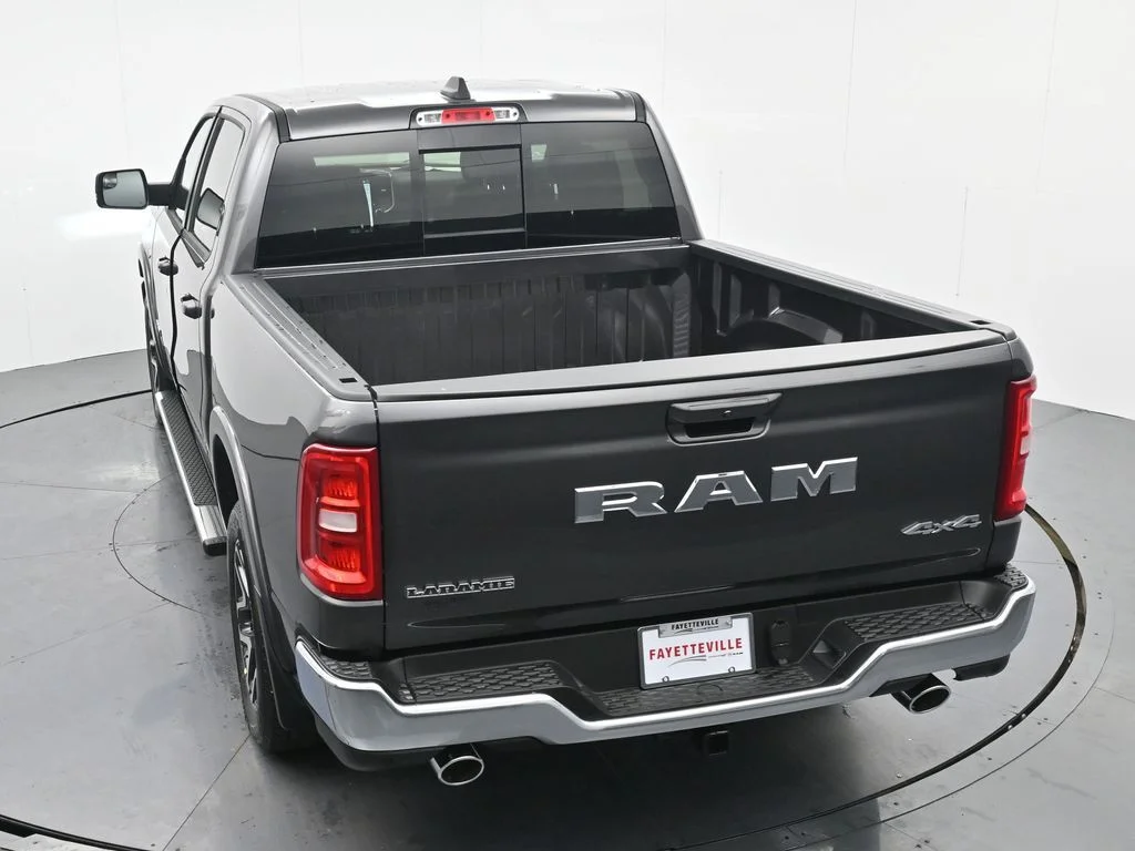 New 2026 Granite Crystal Metallic Clear-Coat Exterior Paint RAM Laramie image 29