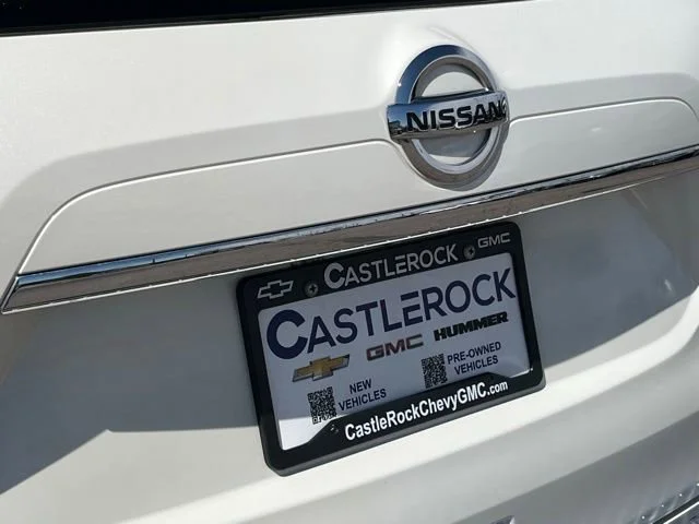 Used 2019 White Nissan SL image 19