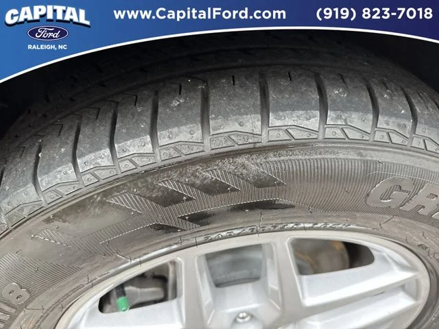 Used 2021 Red Ford SEL image 14