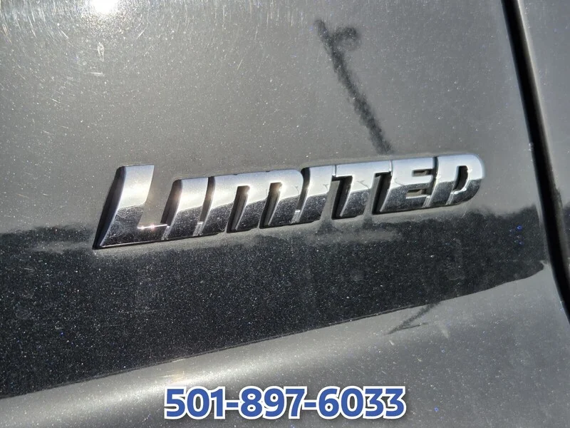 Used 2015 Attitude Black Metallic TOYOTA LIMITED image 6