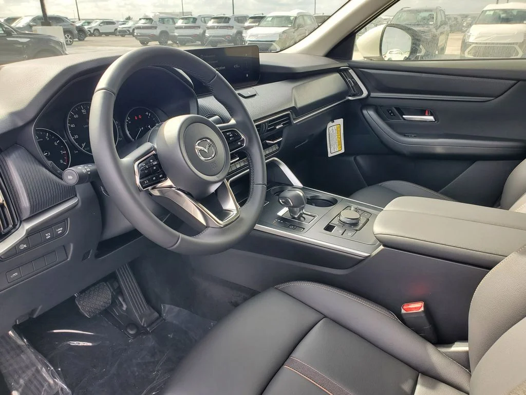 Used 2026 Black Mazda 3.3 Turbo Select image 8