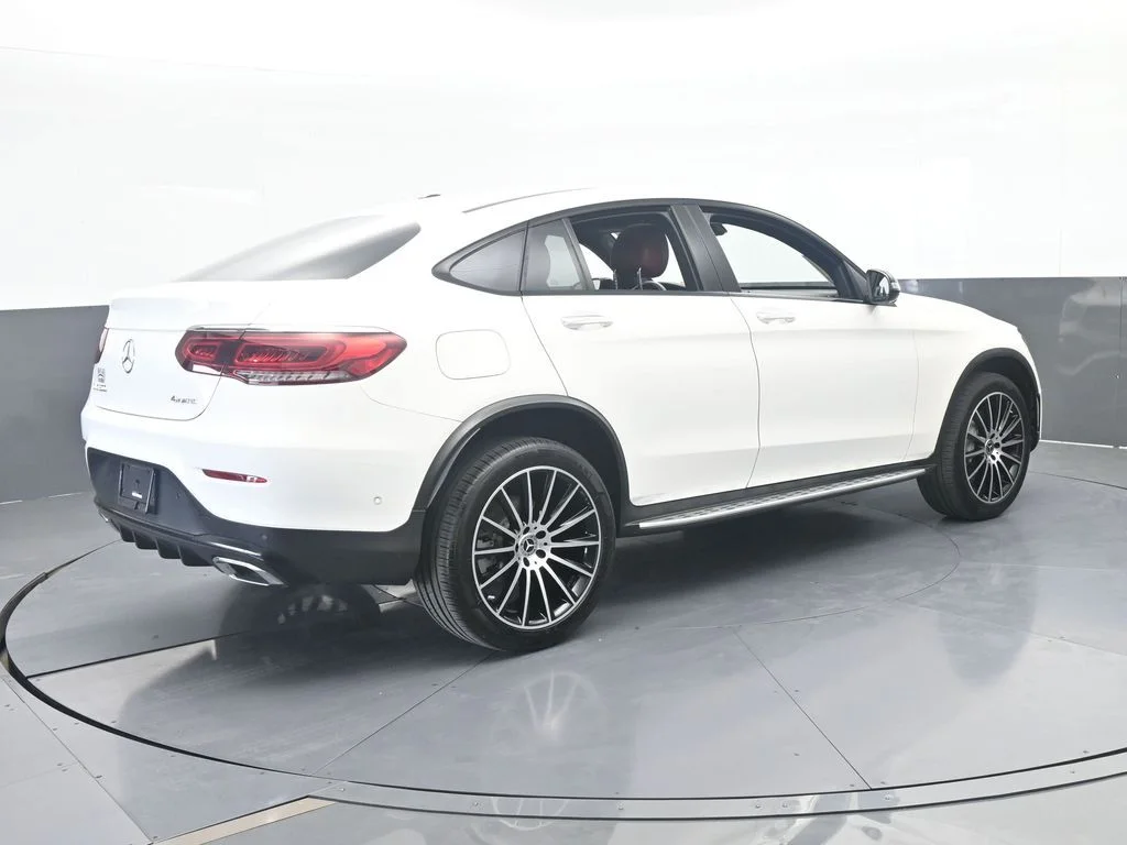 Used 2022 Diamond White Mercedes-Benz GLC 300 Coupe image 5
