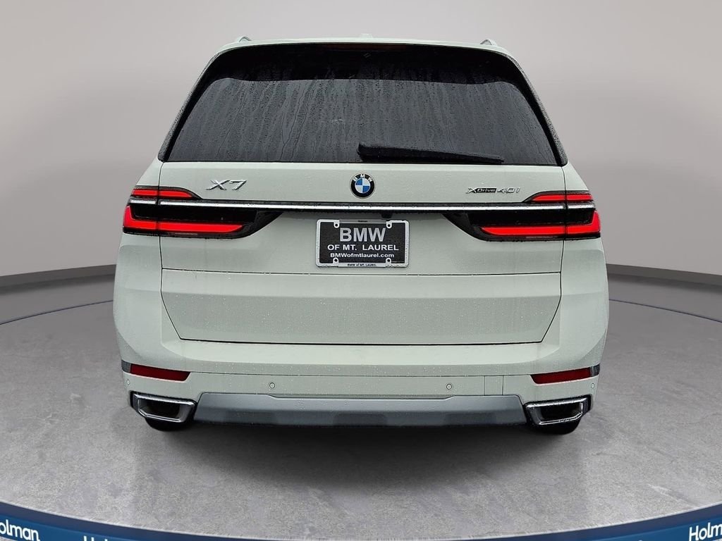 New 2026 Alpine White BMW xDrive40i image 5