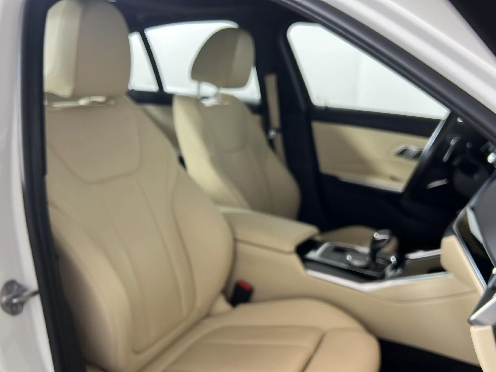 Used 2019 Alpine White BMW 330i xDrive image 24