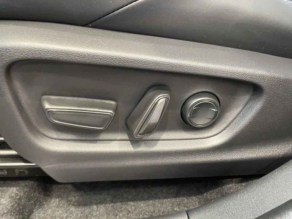 New 2026 Steel Toyota Premium image 18