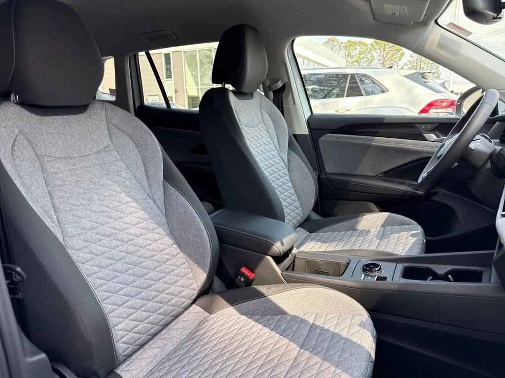 New 2026 Pure White Volkswagen S image 27