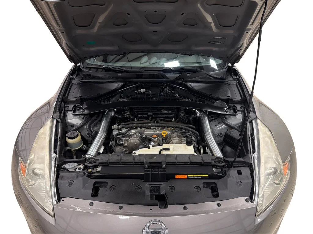 Used 2009 Gray Nissan Touring image 21