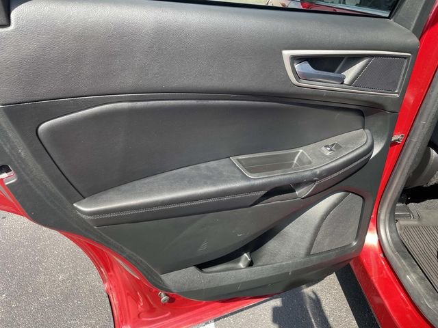 Used 2023 Rapid Red Metallic Tinted Clearcoat Ford SEL image 20