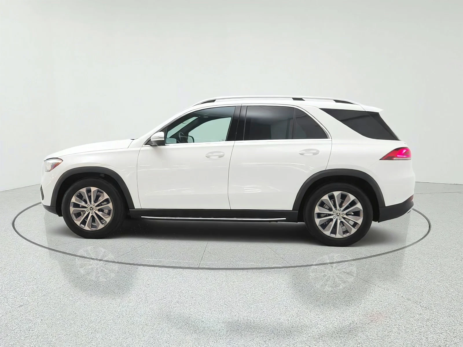 Used 2023 Polar White Mercedes-Benz GLE 350 SUV image 8