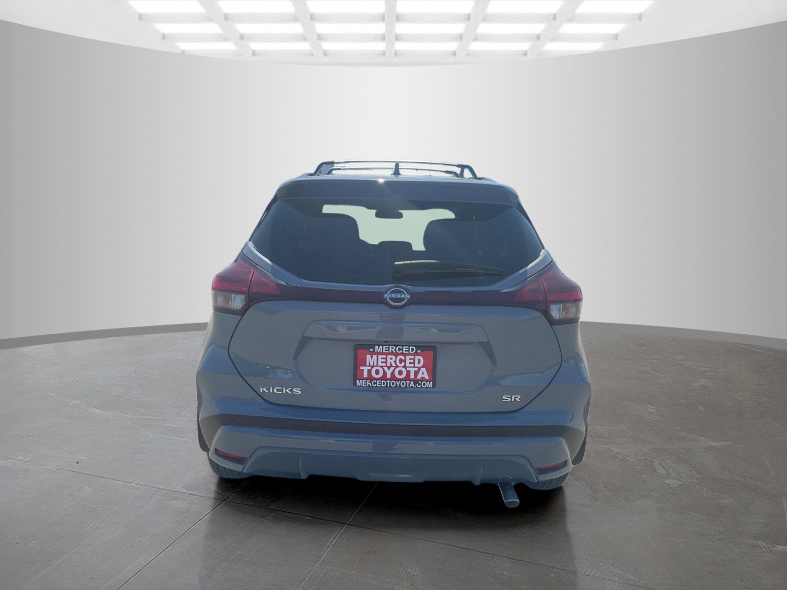 Used 2022 Boulder Gray Pearl Nissan SR image 4