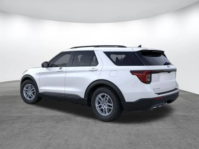 New 2026 Star White Metallic Tri-Coat Ford Active image 4