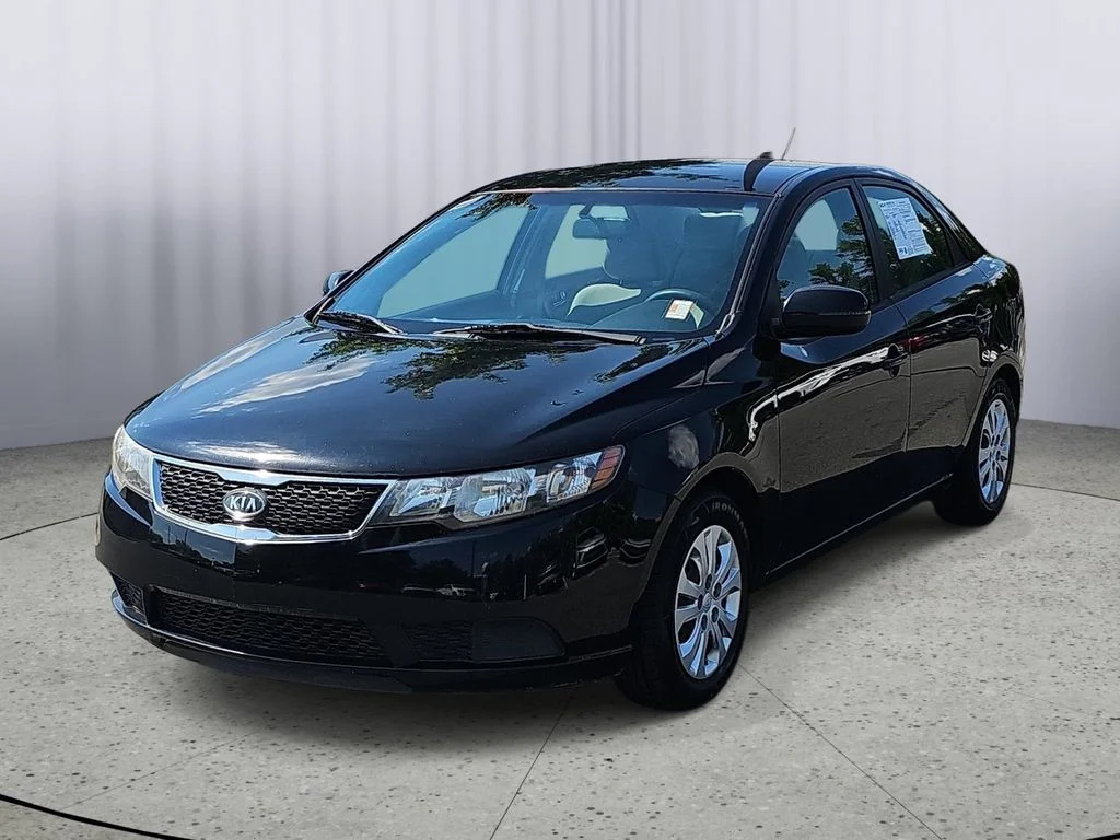 Used 2013 Black Kia EX image 7