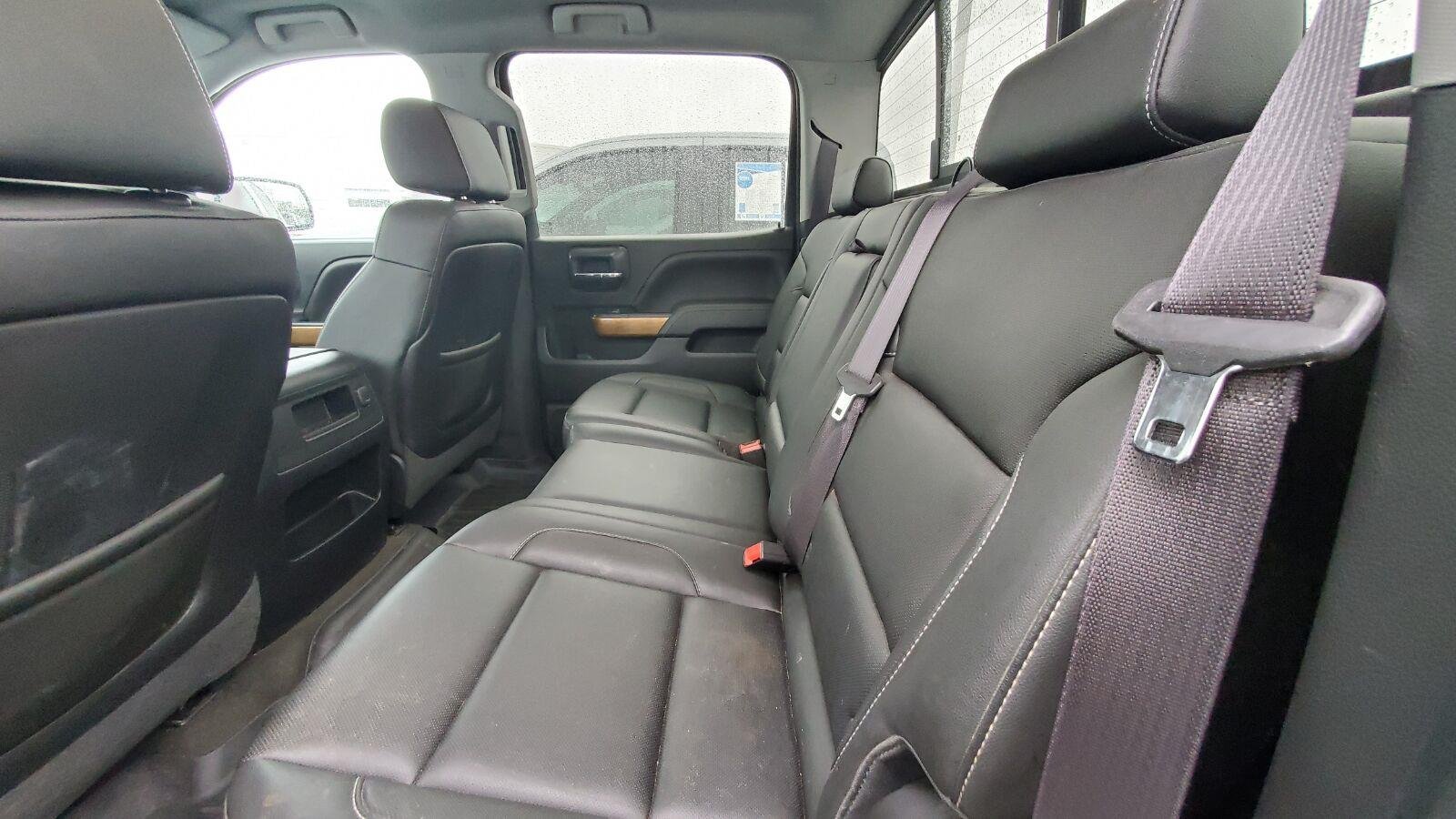 Used 2015 SUMMIT WHITE Chevrolet LTZ image 5