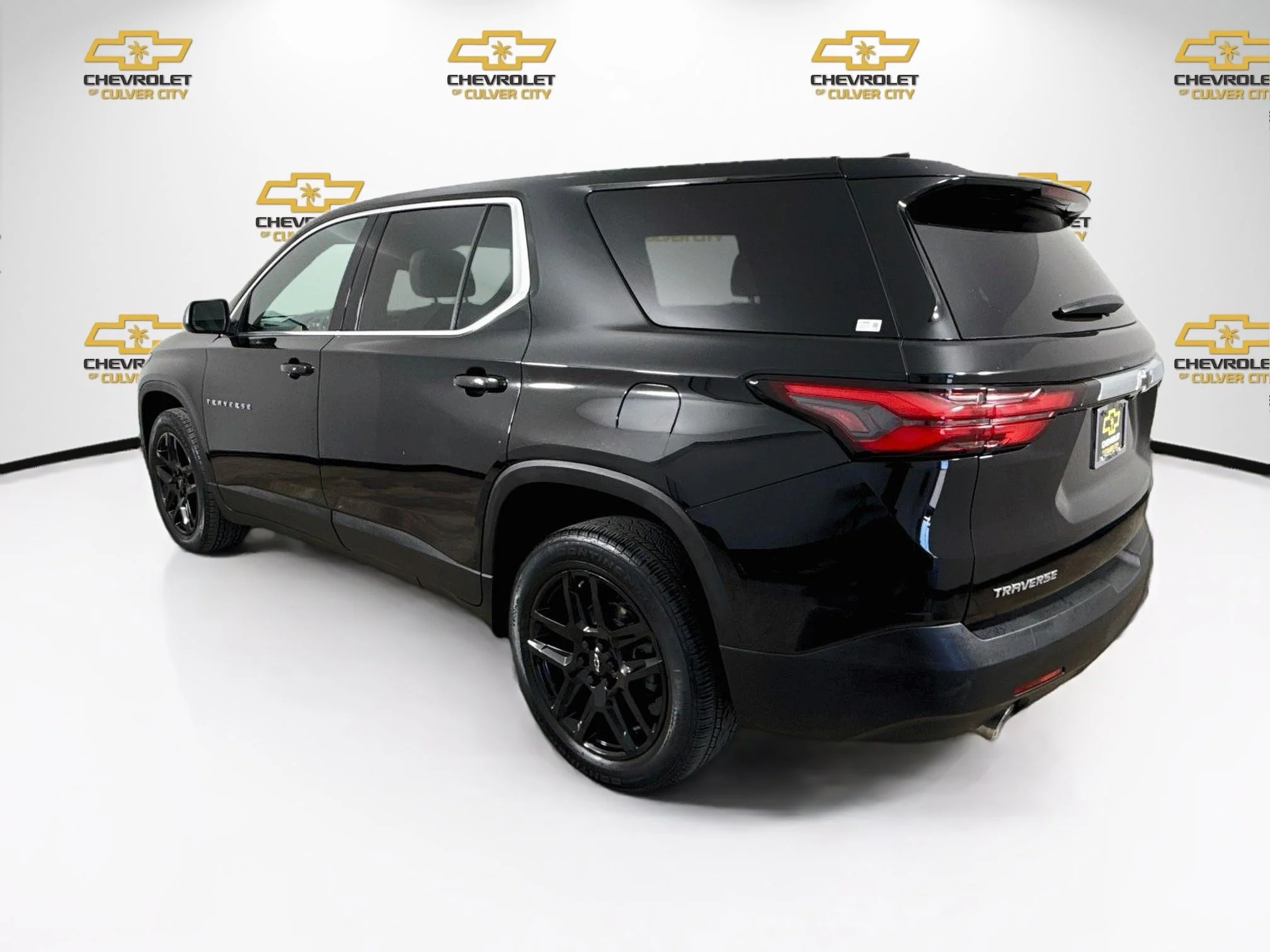 Used 2022 Mosaic Black Metallic Chevrolet LS image 6