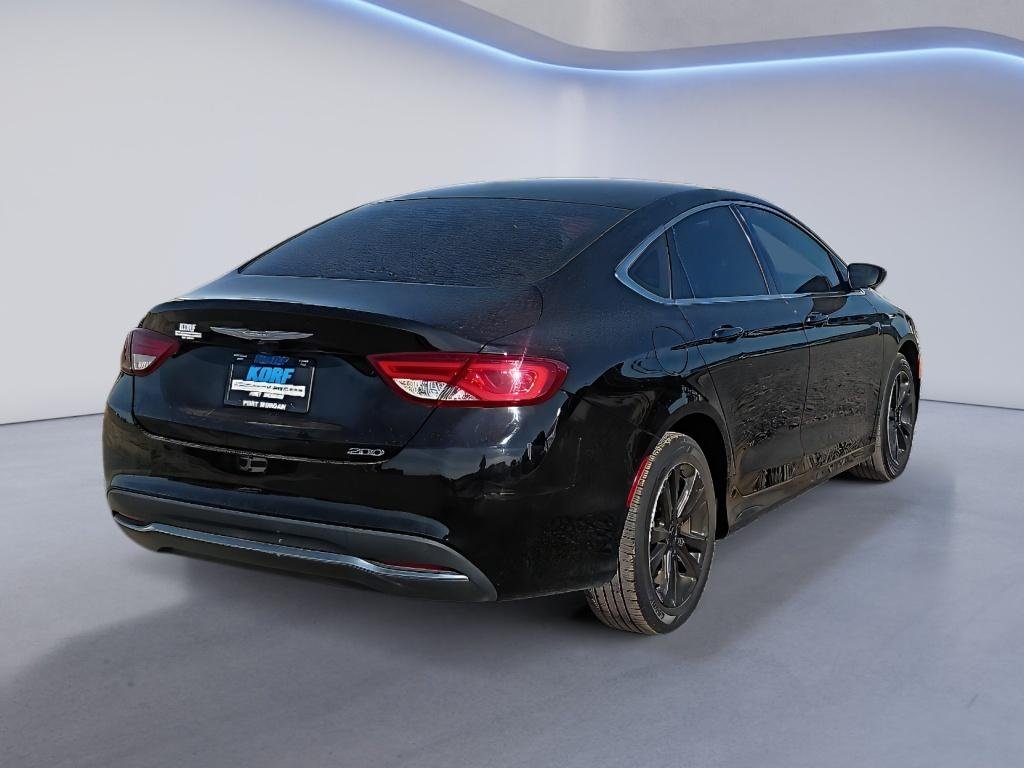 Used 2016 Black Clearcoat Chrysler Limited image 6
