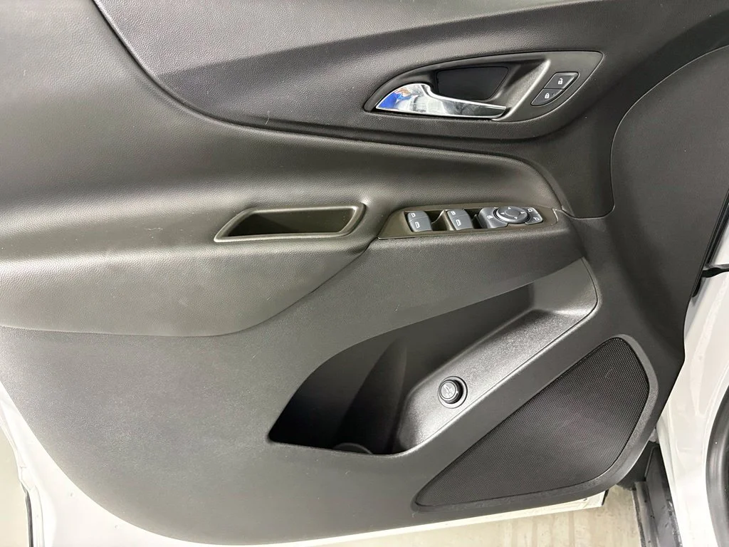 Used 2024 White Chevrolet LT image 14