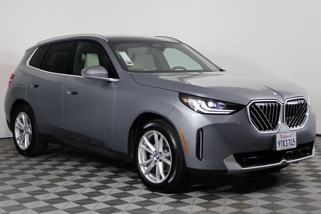 Used 2025 Gray Metallic BMW 30 xDrive image 3