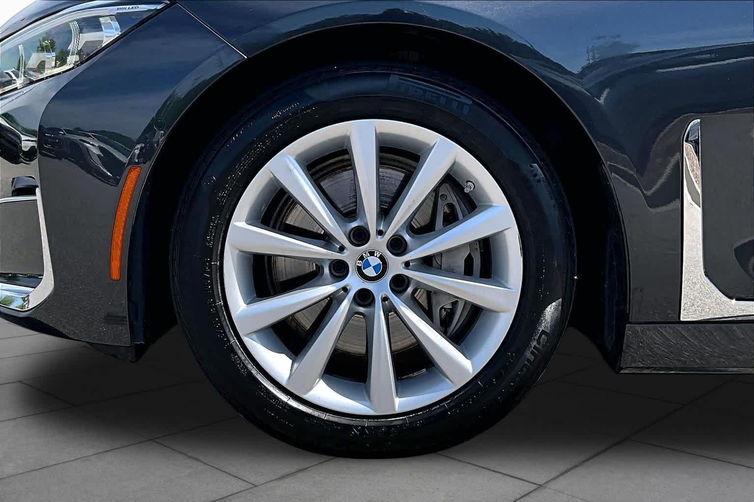 2020 BMW 7 Series 740i - Photo 10