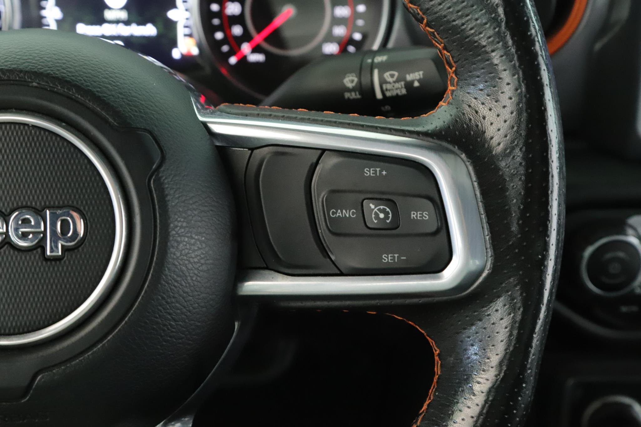 Used 2021 Black Clearcoat Jeep Mojave 4x4 image 9