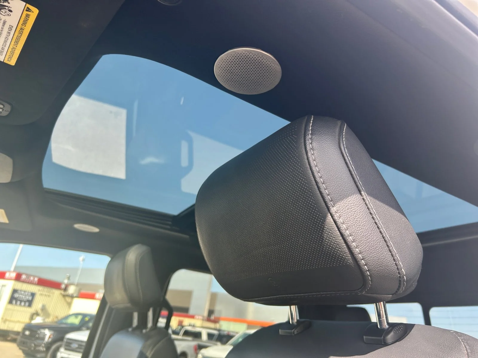 Used 2023 WHITE Ford LARIAT SuperCrew image 18