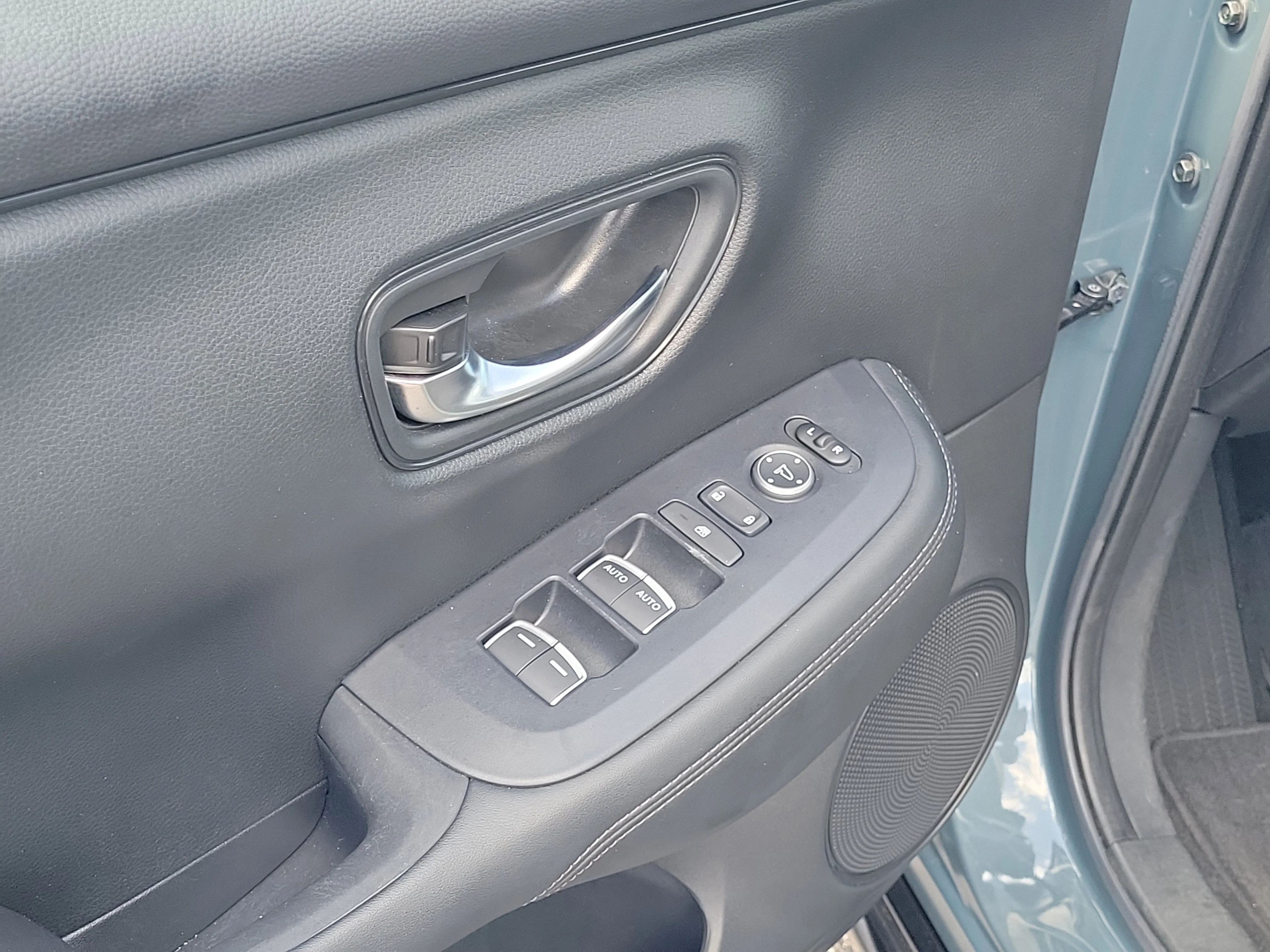 2024 Honda HR-V EX-L - Photo 16