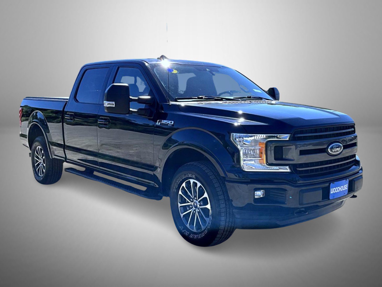Used 2020 Black Ford XLT image 3