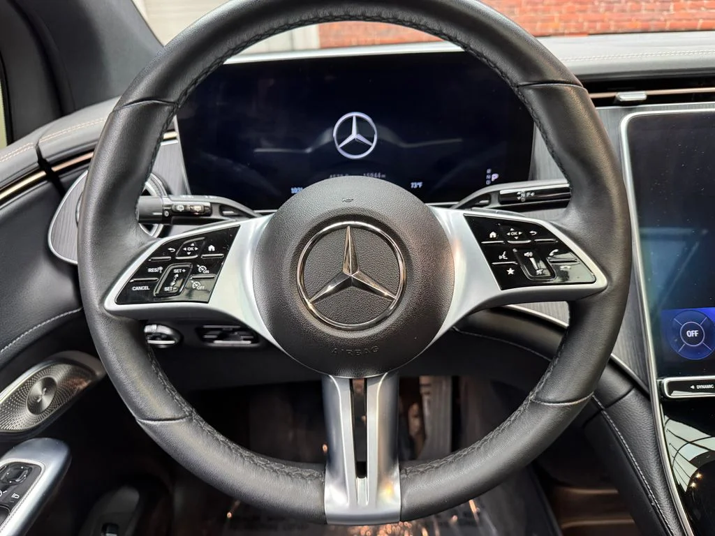 Used 2023 Black Mercedes-Benz 350 SUV image 12