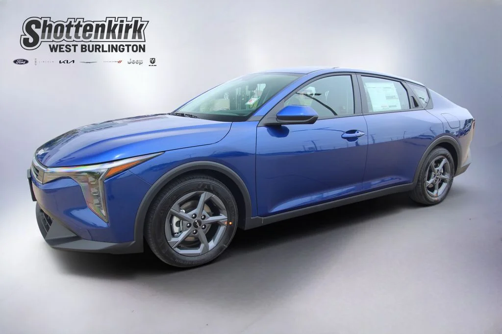 2026 Kia K4 LXS AT's photo