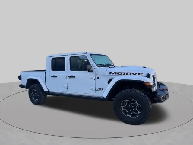 Used 2021 White Jeep Mojave image 7