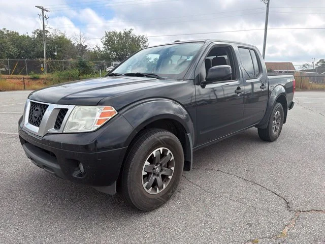 Used 2019 Blue Nissan PRO-4X image 7