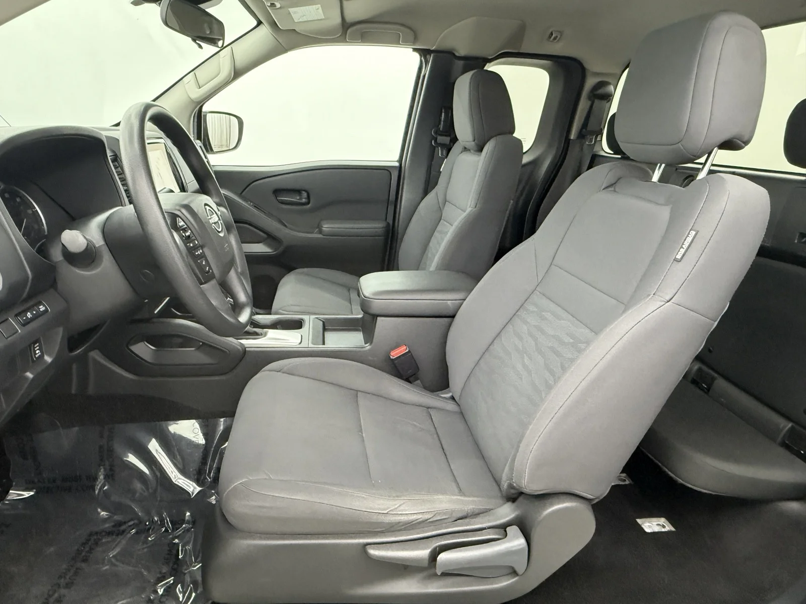 Used 2024 Glacier White Nissan S king cab 4x2 image 11
