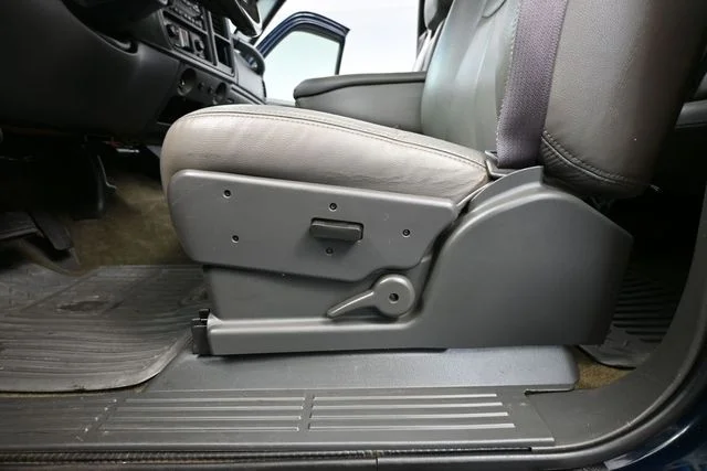 Used 2005 Blue Chevrolet LS image 20