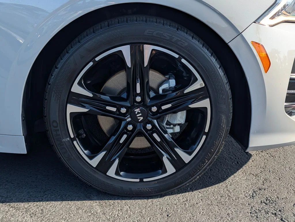 2021 Kia K5 GT-Line - Photo 9